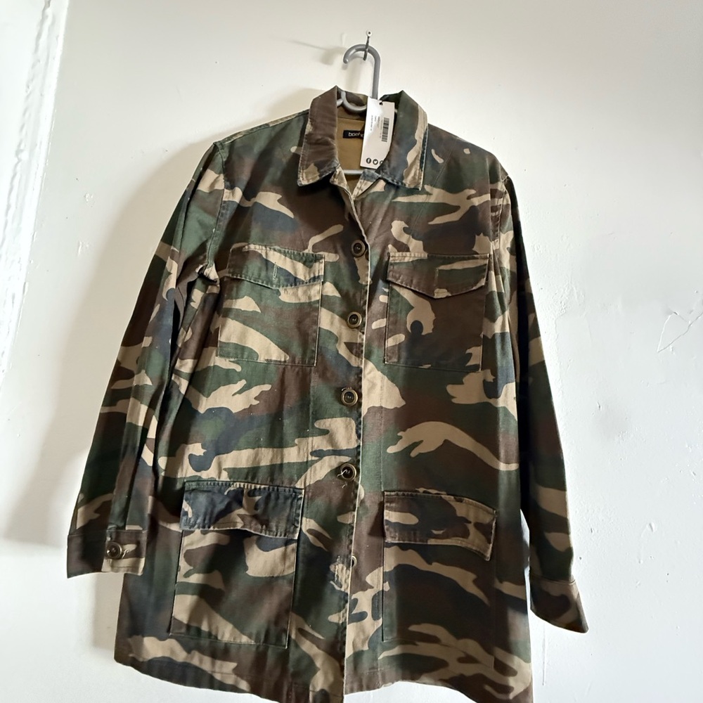boohoo vintage 80s women's camouflage cotton shirt size m